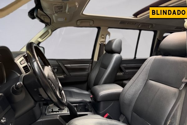 MITSUBISHI PAJERO FULL 3.2 HPE 4X4 16V TURBO INTERCOOLER DIESEL 4P AUTOMÁTICO 2016/2017 MITSUBISHI PAJERO FULL 3.2 HPE 4X4 16V TURBO INTERCOOLER DIESEL 4P AUTOMÁTICO 2016/2017